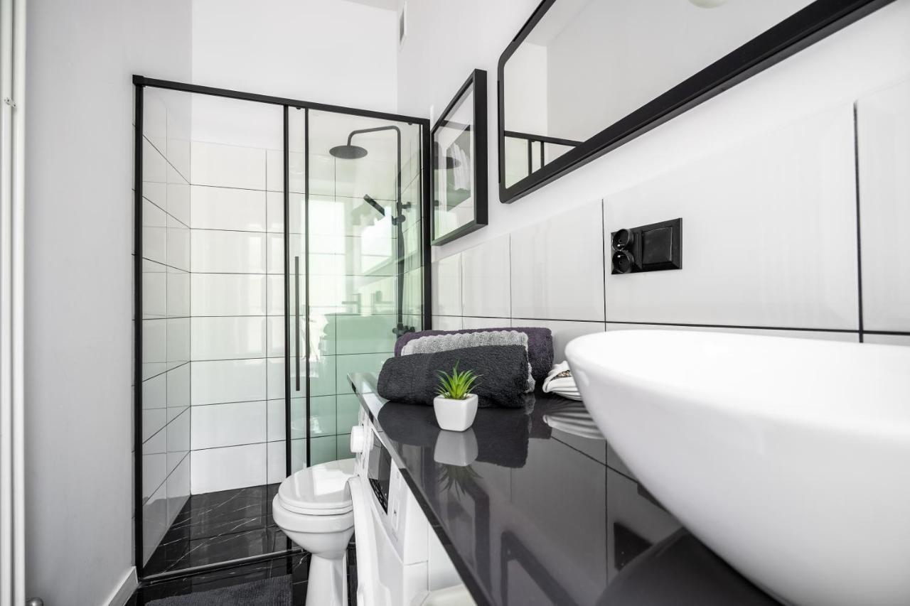 Stylish In The Heart Of The City. Apartment *